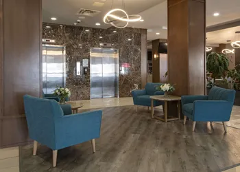 Doubletree by Hilton Hotel Kamloops hotel thumbnail 3