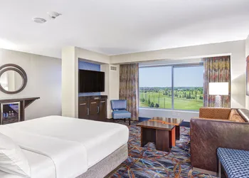 Mystic Lake Casino Hotel hotel thumbnail 3