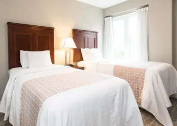 Canterra Suites Hotel hotel thumbnail 7