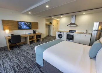 Highliner Hotel & Conference Centre hotel thumbnail 6