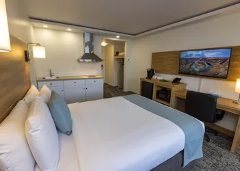 Highliner Hotel & Conference Centre hotel thumbnail 8