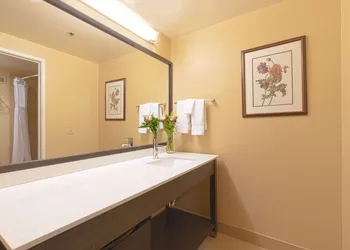 Coast Wenatchee Center Hotel hotel thumbnail 5