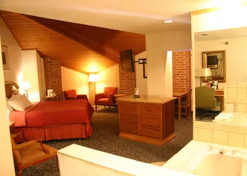 American Inn and Suites Ionia hotel thumbnail 2