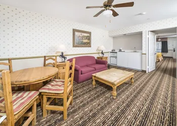 Days Inn by Wyndham Lebec hotel thumbnail 2