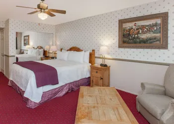 Days Inn by Wyndham Lebec hotel thumbnail 5