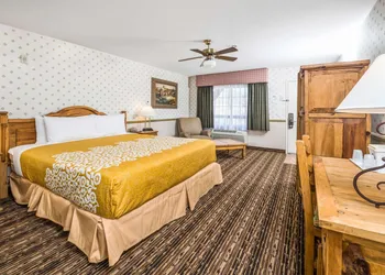 Days Inn by Wyndham Lebec hotel thumbnail 6