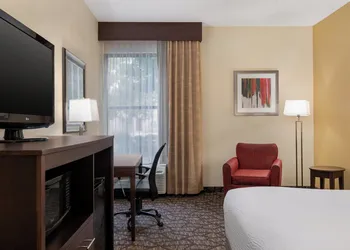 Holiday Inn Express Tallahassee - I-10 E by IHG hotel thumbnail 8