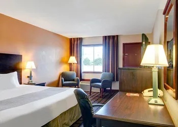 Econo Lodge Sharon - Foxborough hotel thumbnail 5