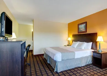 Econo Lodge Sharon - Foxborough hotel thumbnail 7