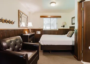 Crystal Mountain Hotels hotel thumbnail 5