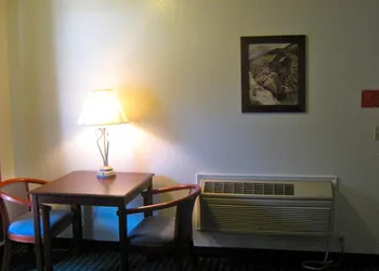 Jamestown Railtown Motel hotel thumbnail 8