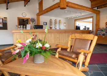 Rocky Mountain Ski Lodge hotel thumbnail 3