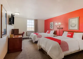 OYO Hotel Morton/East Peoria I-74 hotel thumbnail 5