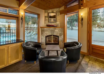 Firelite Lodge hotel thumbnail 3