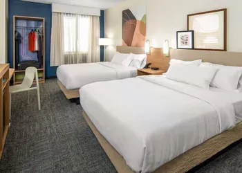 Spark by Hilton La Grange hotel thumbnail 4