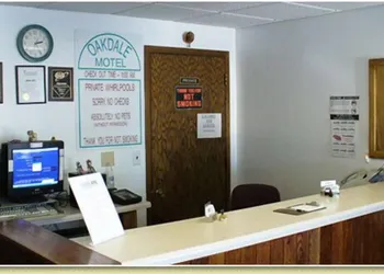 Oakdale Motel hotel thumbnail 2