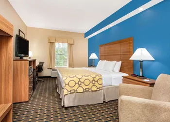 Baymont by Wyndham Jacksonville/Butler Blvd hotel thumbnail 3