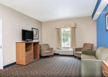 Baymont by Wyndham Jacksonville/Butler Blvd hotel thumbnail 8