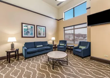 Comfort Suites Chicago O'Hare Airport hotel thumbnail 6