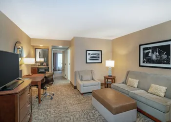 Embassy Suites by Hilton Nashville at Vanderbilt hotel thumbnail 8