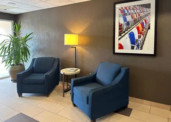 Charlotte Suites hotel thumbnail 3