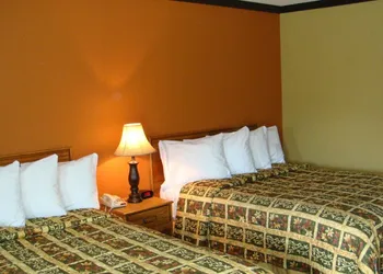 Sunset Inn Lake Oroville hotel thumbnail 2