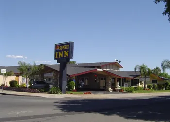 Sunset Inn Lake Oroville hotel thumbnail 7