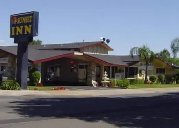 Sunset Inn Lake Oroville hotel thumbnail 8