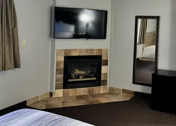 AmericInn by Wyndham Stillwater hotel thumbnail 7