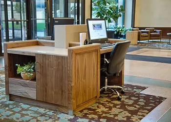 Embassy Suites by Hilton Chicago O'Hare Rosemont hotel thumbnail 4