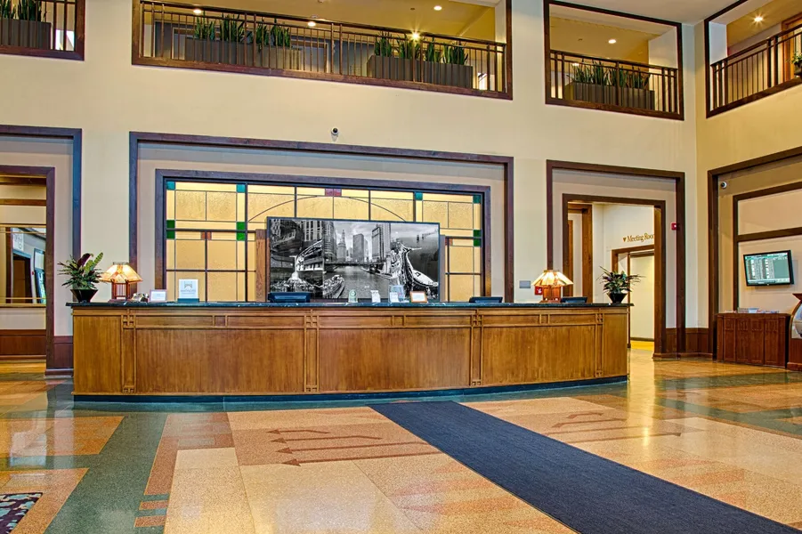 Embassy Suites by Hilton Chicago O'Hare Rosemont hotel detail image 6