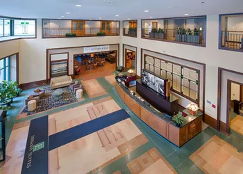 Embassy Suites by Hilton Chicago O'Hare Rosemont hotel thumbnail 7