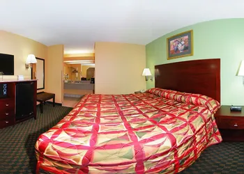 Rodeway Inn & Suites New Orleans Gentilly hotel thumbnail 5