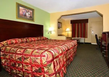 Rodeway Inn & Suites New Orleans Gentilly hotel thumbnail 7