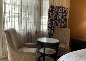Budget INN At The Heavenly Gondola hotel thumbnail 4