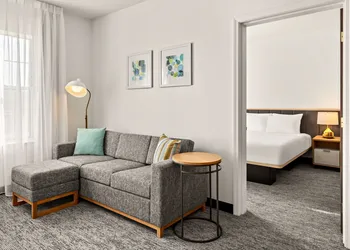 TownePlace Suites by Marriott Chicago Lombard hotel thumbnail 8