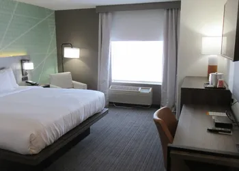 Comfort Inn & Suites Rochester South Mayo Clinic hotel thumbnail 4