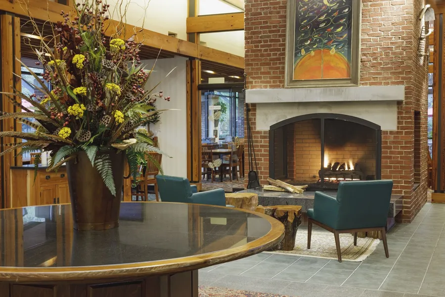 Williamsburg Woodlands Hotel & Suites, an official Colonial Williamsburg Hotel hotel detail image 2
