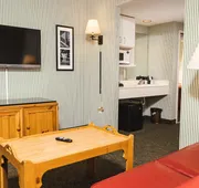 Williamsburg Woodlands Hotel & Suites, an official Colonial Williamsburg Hotel hotel detail image 3