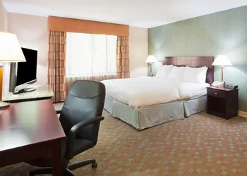 Hampton Inn Glendale Milwaukee, WI hotel thumbnail 5
