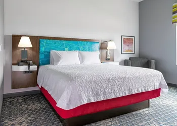 Hampton Inn Glendale Milwaukee, WI hotel thumbnail 7