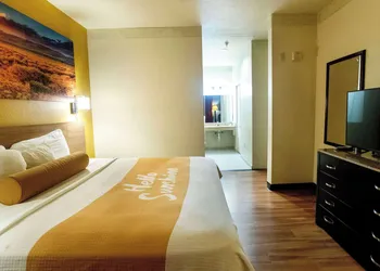 Days Inn & Suites by Wyndham Houston North/Aldine hotel thumbnail 5