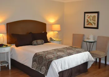 Sunset Inn hotel thumbnail 6