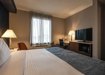 Monte Carlo Inn Toronto West Suites hotel thumbnail 6