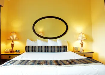 Sea Breeze Inn And Cottages hotel thumbnail 3