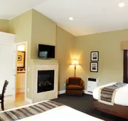 Sea Breeze Inn And Cottages hotel detail image 4