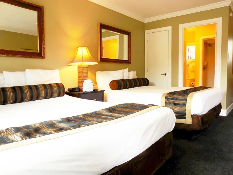 Sea Breeze Inn And Cottages hotel detail image 6