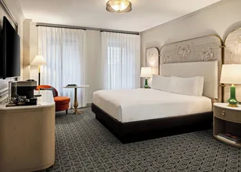 The Talbott, Autograph Collection hotel thumbnail 8