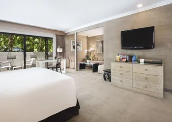 Luxe Sunset Boulevard Hotel hotel thumbnail 3