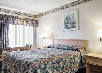 Rodeway Inn Monterey Near Fairgrounds hotel thumbnail 5